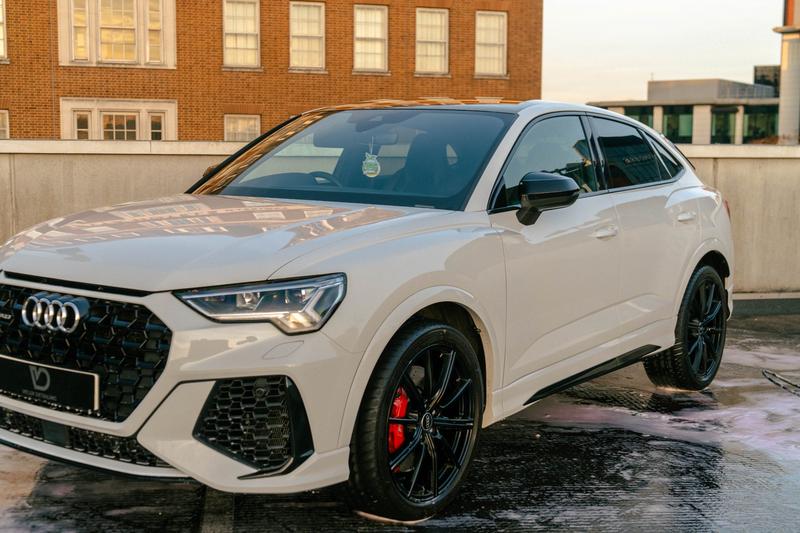 Audi RSQ3 front detail