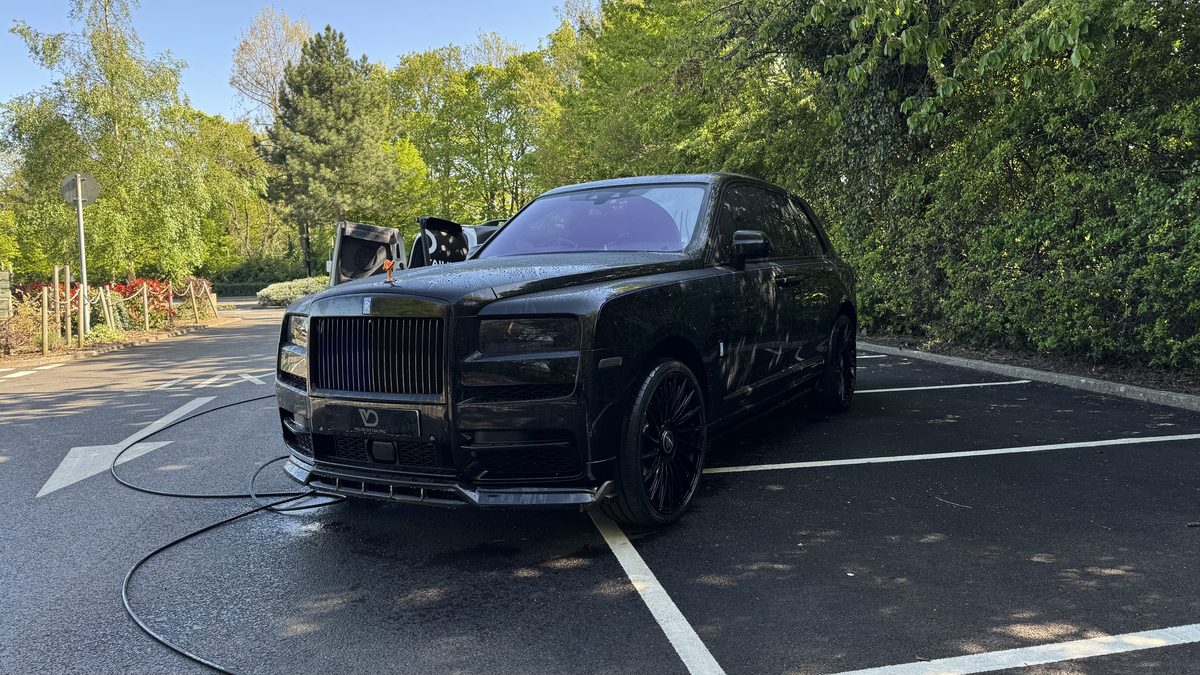 Before — Rolls-Royce Cullinan prior to snow foam application